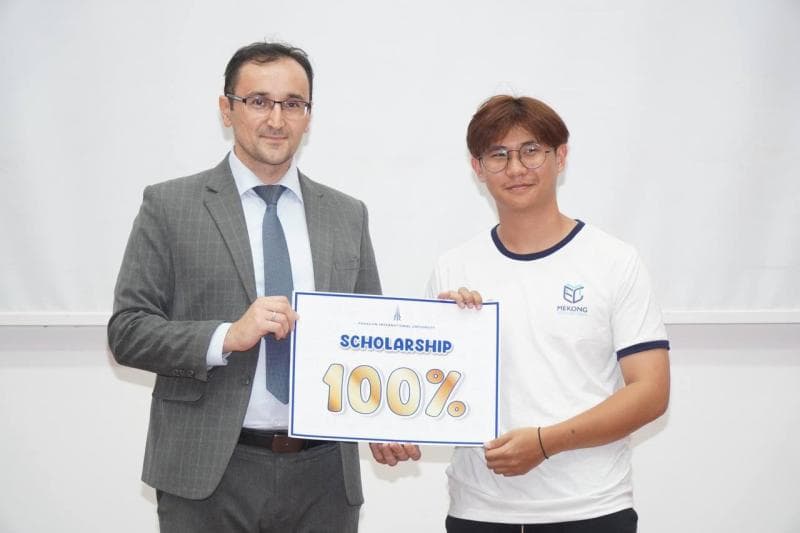 Full Academic Scholarship